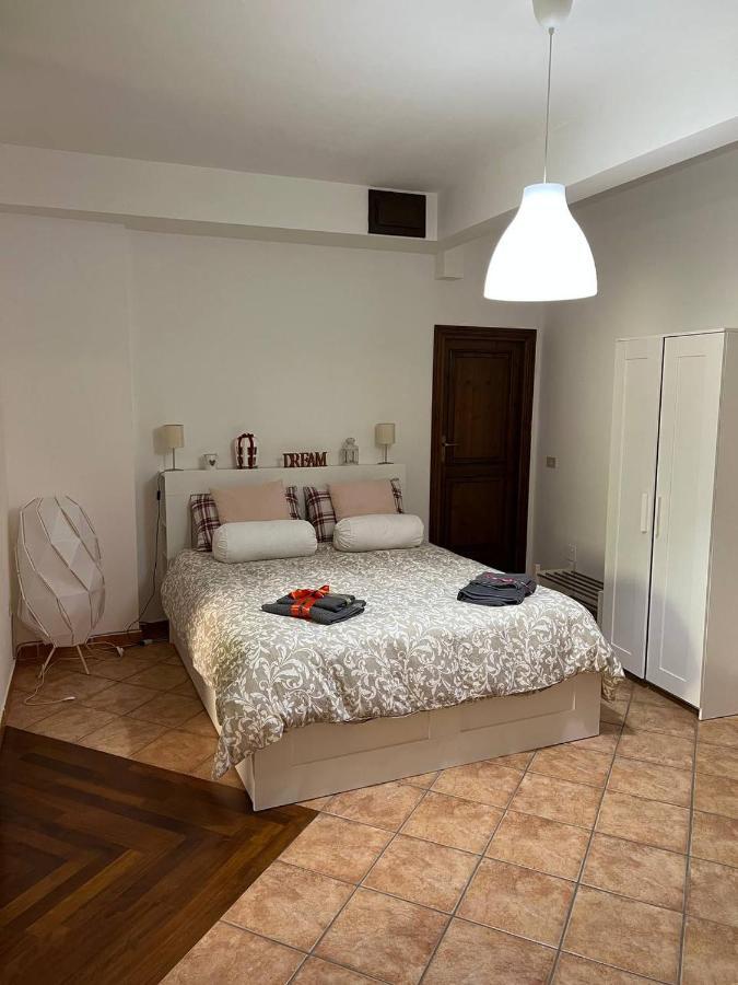 Lisetta'S House Apartment มอนเรอาเล ภายนอก รูปภาพ