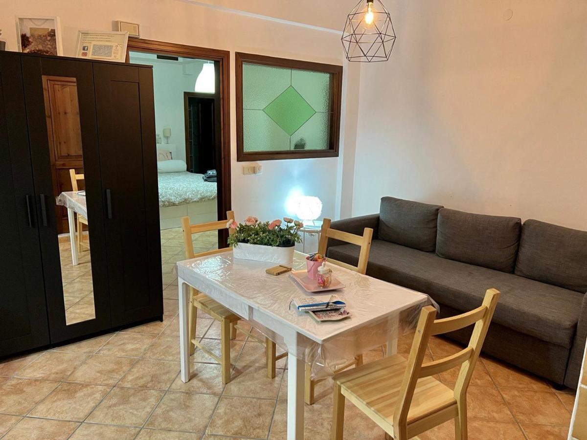 Lisetta'S House Apartment มอนเรอาเล ภายนอก รูปภาพ