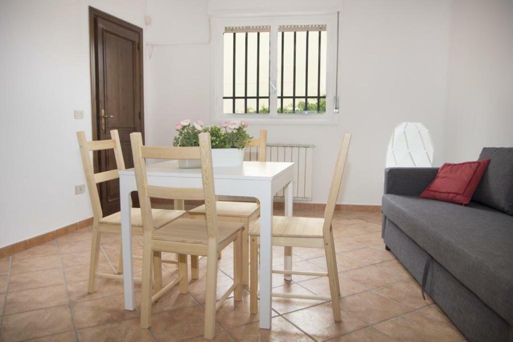 Lisetta'S House Apartment มอนเรอาเล ภายนอก รูปภาพ